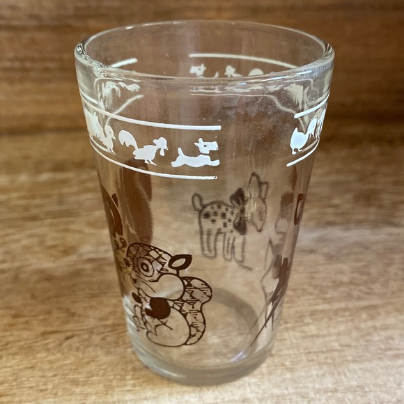 Vintage 1950’s child’s juice glass with squirrel - Picture 2 of 5
